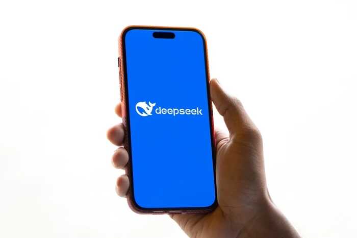 У Китаї звинуватили американських хакерів в кібератаці на DeepSeek