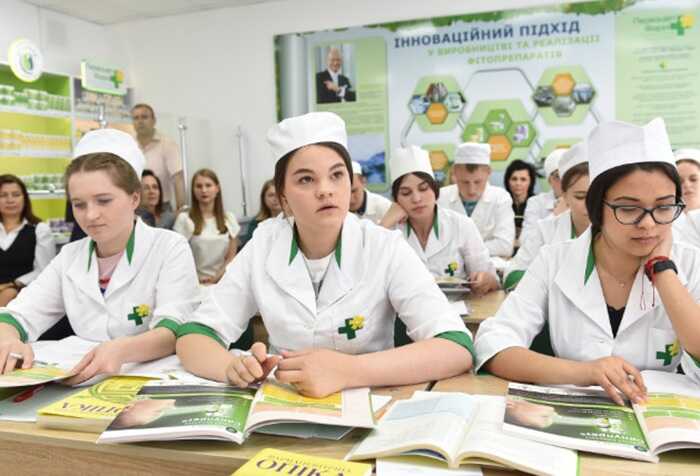 Рада розгляне відновлення обов’язкової військової підготовки для студентів-медиків