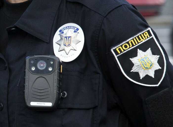 Для поліцейських закупили нові вдосконалені нагрудні камери, що коштують удвічі більше за попередні