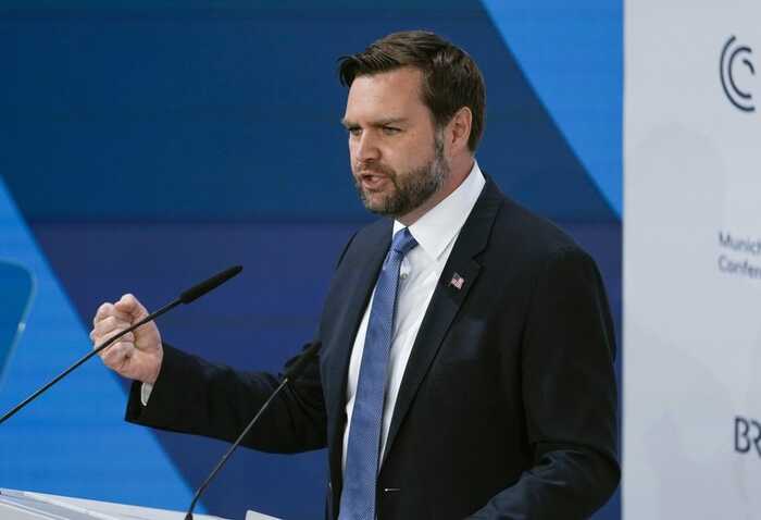 "Путін не знає, як завершити війну, Москва має почати взаємодіяти", — Венс