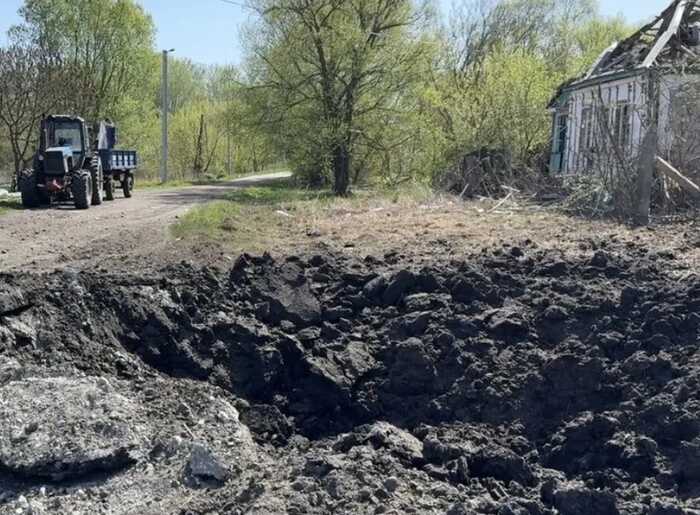 Росіяни вдарили по пункту видачі гуманітарки на Сумщині, є жертви